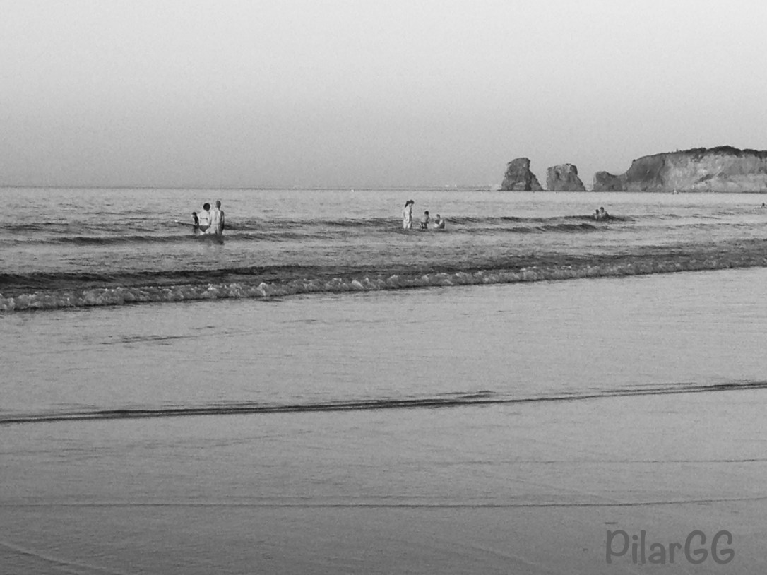 atardecer en la playa de Hendaya